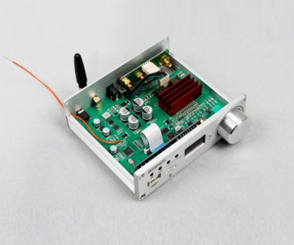 Підсилювач двоканальний BRZHIFI Audio C40 Hi-Fi 130x2 Вт на базі TPA3250 та ЦАП ES9023 - підтримка Bluetooth та пульта керування Колір Металік